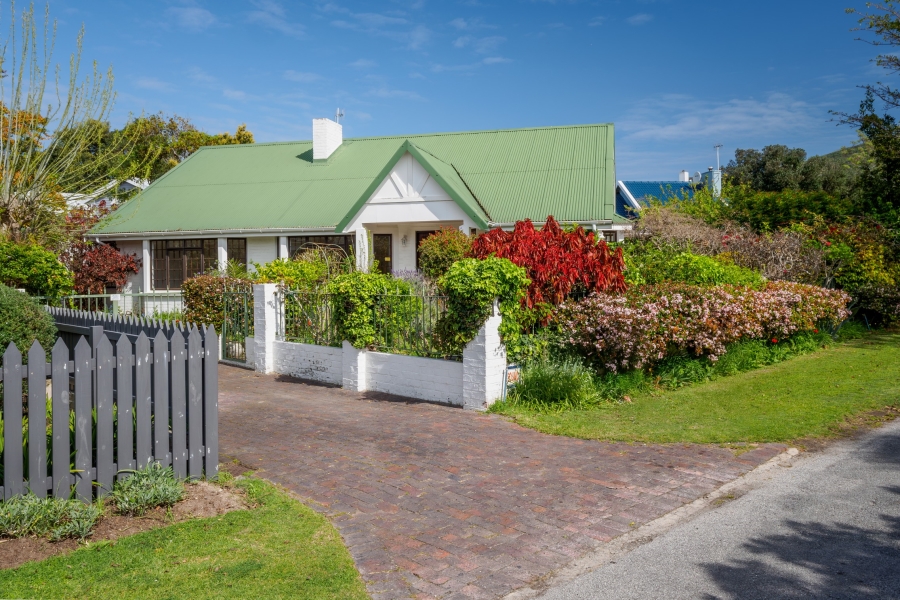 3 Bedroom Property for Sale in Leisure Isle Western Cape